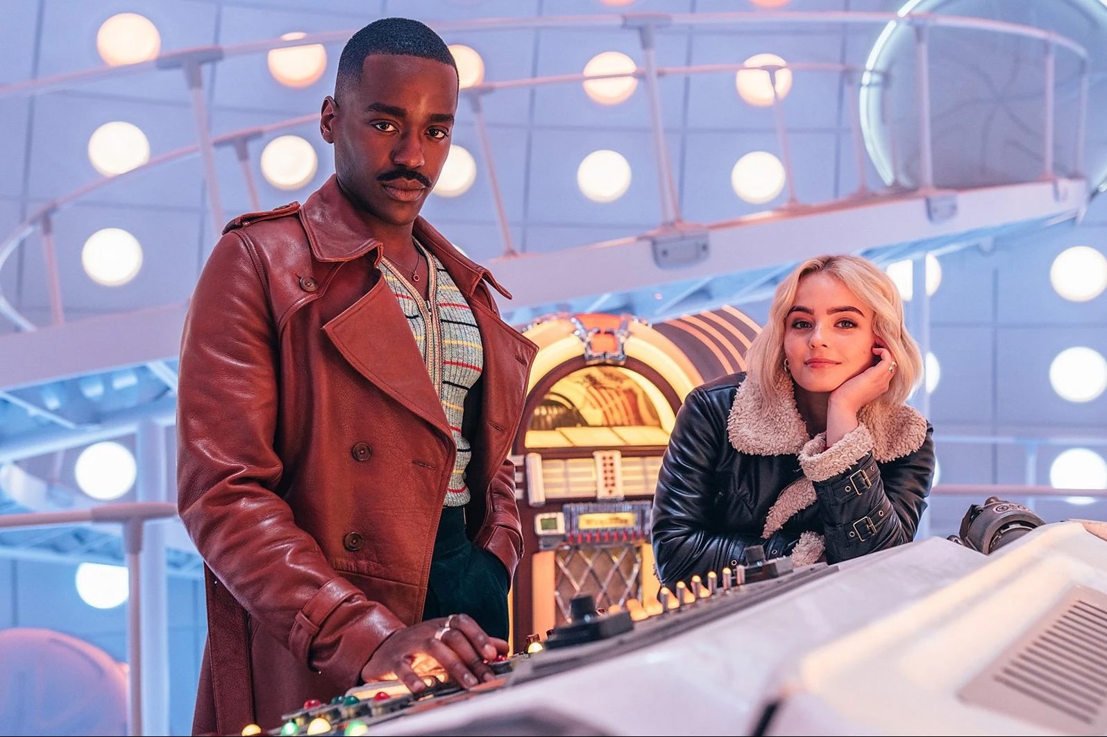 BBC noliedz baumas par "Doctor Who" atcelšanu un Ncuti Gatwa aiziešanu